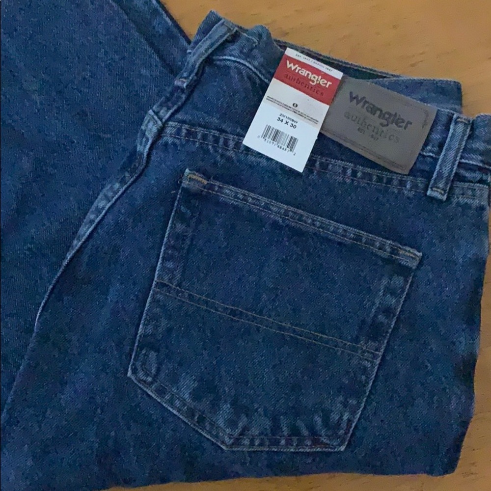 Men’s Authentic Wrangler Jeans
